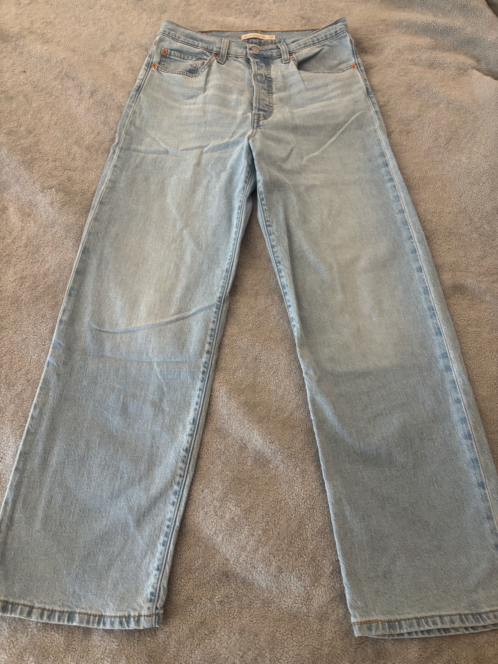 Levi’s Ribcage Straight Ankle Jeans